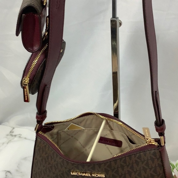 NWT Michael Kors Signature Brown Multicolor Crossbody with Tech Attached - Picture 5 of 8